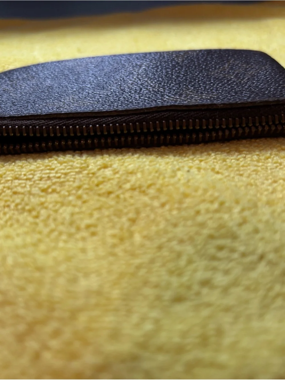 Louis Vuitton Monogram Pochette Cles Key Pouch – Fair Condition (Repair Needed)